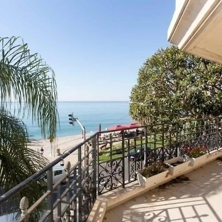 Апартаменти Menton, 2 Pieces, 5 Personnes - Fr-1-196-162 Мантон